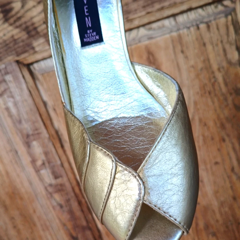 Steven By Steve Madden MIZTIFY Gold CORK WEDGE Heels Size 6.5 Vintage Y2K